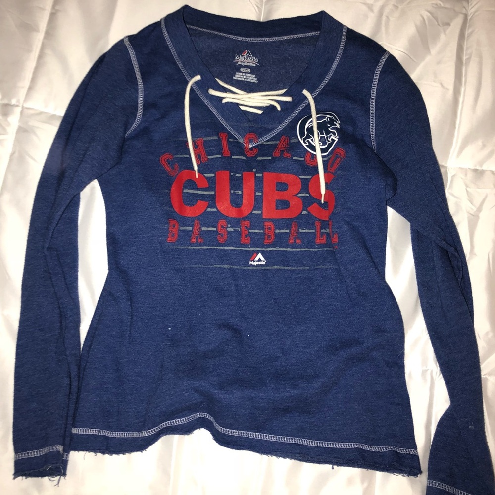 Chicago Cubs Long Sleeve shirt